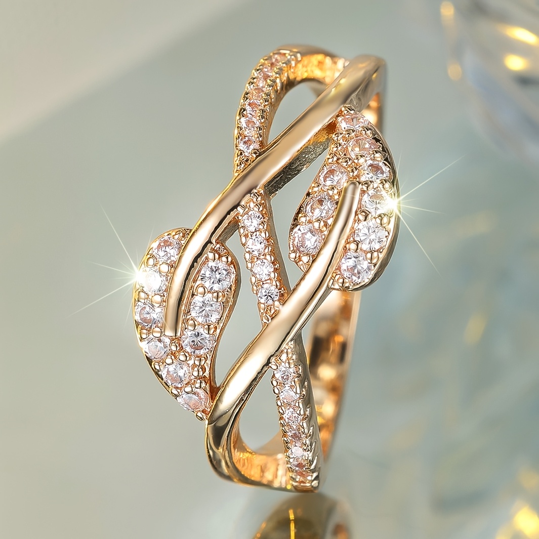 Leaf-Cross Ring Inlaid with Round White Synthetic Zirconia